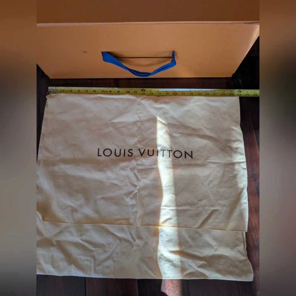 Louis Vuitton authentic louis
